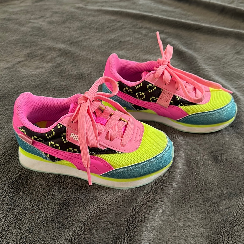 EUC Toddler Puma LOL Surprise Doll edition Sneakers size 10